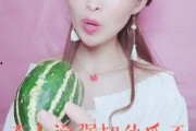 娱乐吃瓜酱催泪瞬间,吃瓜酱催泪瞬间，感动无数网友